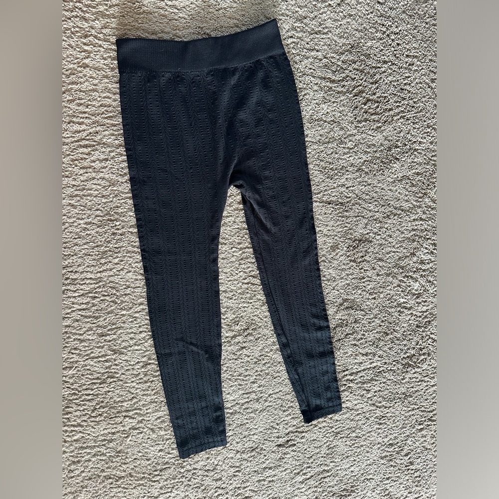 Black leggings